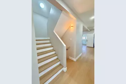 7611 S Ridgeland Avenue, Chicago, IL 60649 - Photo 8