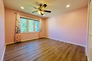 1398 E Gartner Rd, Naperville, IL 60540 - Photo 18