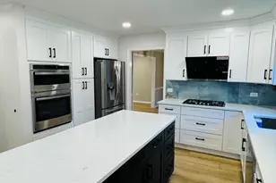 1398 E Gartner Rd, Naperville, IL 60540 - Photo 8