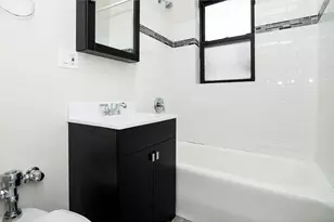 3345 N Marshfield Ave, Chicago, IL 60657 - Photo 8