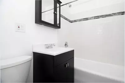 3345 N Marshfield Avenue #402, Chicago, IL 60657 - Photo 8