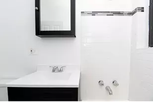 3345 N Marshfield Ave, Chicago, IL 60657 - Photo 8