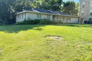 155 S Ottawa St, Joliet, IL 60436 - Photo 16