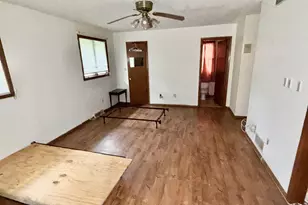 155 S Ottawa St, Joliet, IL 60436 - Photo 4