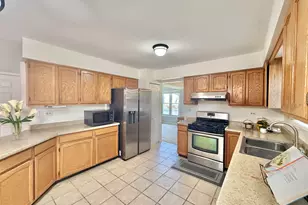 1582 Hinterlong Ln, Naperville, IL 60563 - Photo 12