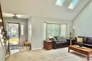 1582 Hinterlong Ln, Naperville, IL 60563 - Photo 6