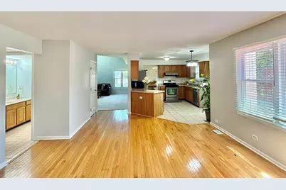 1582 Hinterlong Lane, Naperville, IL 60563 - Photo 14