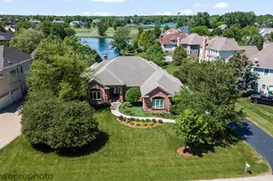 9530 Nicklaus Ln, Lakewood, IL 60014 - Photo 2