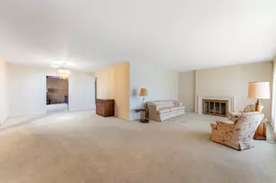 3835 W Jarlath St, Lincolnwood, IL 60712 - Photo 6