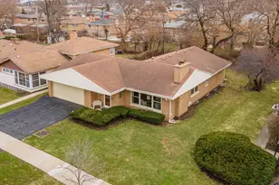 3835 W Jarlath St, Lincolnwood, IL 60712 - Photo 26