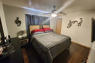 13821 S Tracy Ave, Riverdale, IL 60827 - Photo 8