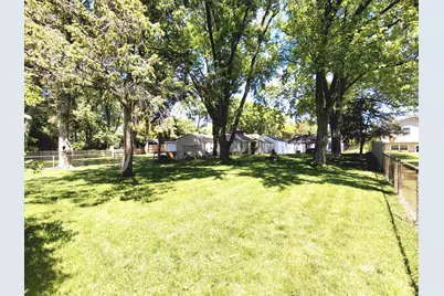 415 S Van Buren Street, Batavia, IL 60510 - Photo 8