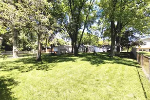 415 S Van Buren St, Batavia, IL 60510 - Photo 8