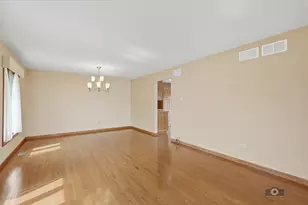 15333 Yorkshire Ln, Orland Park, IL 60462 - Photo 6