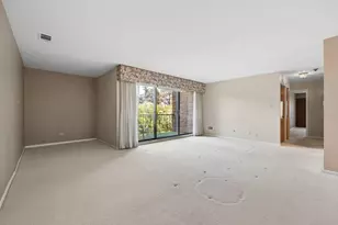 7510 Farmingdale Dr, Darien, IL 60561 - Photo 8