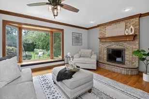 154 N Buckingham Dr, Sugar Grove, IL 60554 - Photo 14