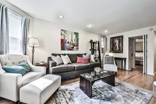 3238 N Southport Ave, Chicago, IL 60657 - Photo 2