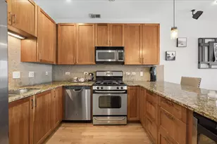 1909 W North Ave, Chicago, IL 60622 - Photo 12