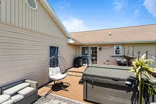 309 S High St, Fairmount, IL 61841 - Photo 8