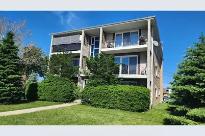 8125 S Roberts Road, Bridgeview, IL 60455 - Photo 1