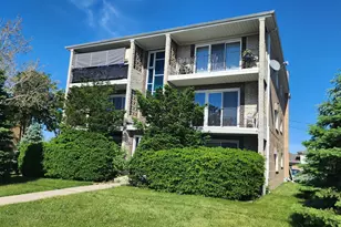 8125 S Roberts Rd, Bridgeview, IL 60455 - Photo 1
