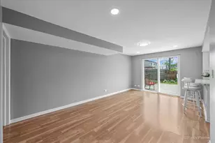 9137 Barberry Ln, Des Plaines, IL 60016 - Photo 14