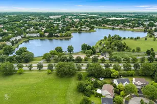 83 Plymouth Ct, Aurora, IL 60504 - Photo 24