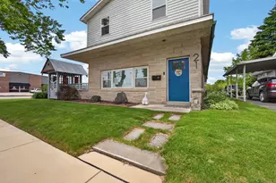 21 Berenz Pl, Bloomington, IL 61701 - Photo 2