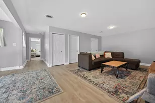 21 Berenz Pl, Bloomington, IL 61701 - Photo 16