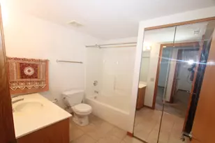 2851 Heritage Dr, Joliet, IL 60435 - Photo 16