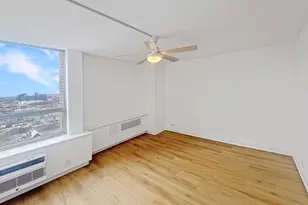 1355 N Sandburg Terrace, Chicago, IL 60610 - Photo 16