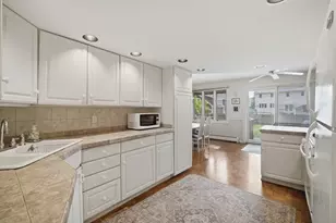 904 Glendale Rd, Glenview, IL 60025 - Photo 6