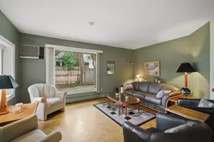 904 Glendale Rd, Glenview, IL 60025 - Photo 2