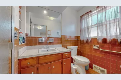 2816 W Bryn Mawr Avenue, Chicago, IL 60659 - Photo 10