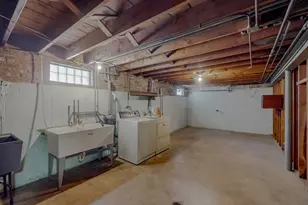 2816 W Bryn Mawr Ave, Chicago, IL 60659 - Photo 16