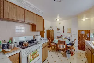 2816 W Bryn Mawr Ave, Chicago, IL 60659 - Photo 4
