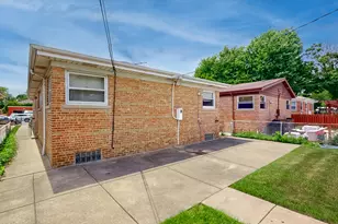 2816 W Bryn Mawr Ave, Chicago, IL 60659 - Photo 20