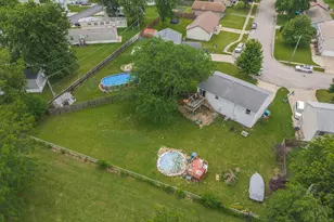 1301 W Indian Dr, Pontiac, IL 61764 - Photo 4