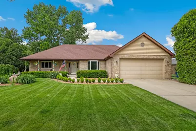 220 Grant Avenue, Frankfort, IL 60423 - Photo 1