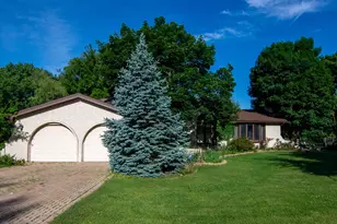 8408 Lakeside Dr, Downers Grove, IL 60516 - Photo 1