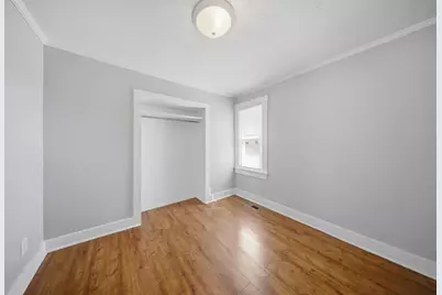 809 W Park Avenue, Aurora, IL 60506 - Photo 10