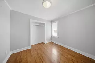 809 W Park Ave, Aurora, IL 60506 - Photo 10