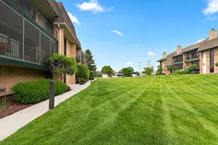 15703 Old Orchard Ct, Orland Park, IL 60462 - Photo 24