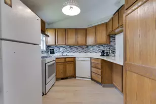 91 Rockledge Dr, Romeoville, IL 60446 - Photo 8