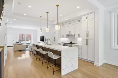 3250 N Racine Avenue #2, Chicago, IL 60657 - Photo 6