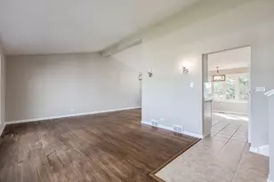 9804 N Lauren Ln, Niles, IL 60714 - Photo 10