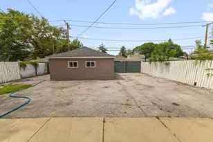 15818 Willard Ave, Harvey, IL 60426 - Photo 26