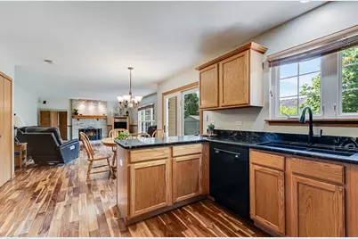 329 Millstream Lane, Oswego, IL 60543 - Photo 6