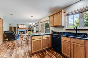 329 Millstream Ln, Oswego, IL 60543 - Photo 6