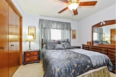 9346 S 55th Avenue, Oak Lawn, IL 60453 - Photo 10